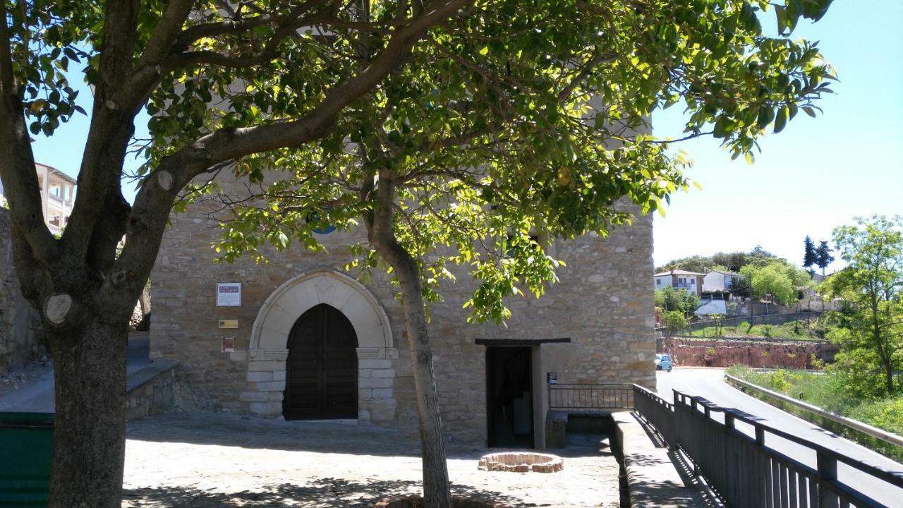 Albergue De Benabarre-Calumet Εξωτερικό φωτογραφία
